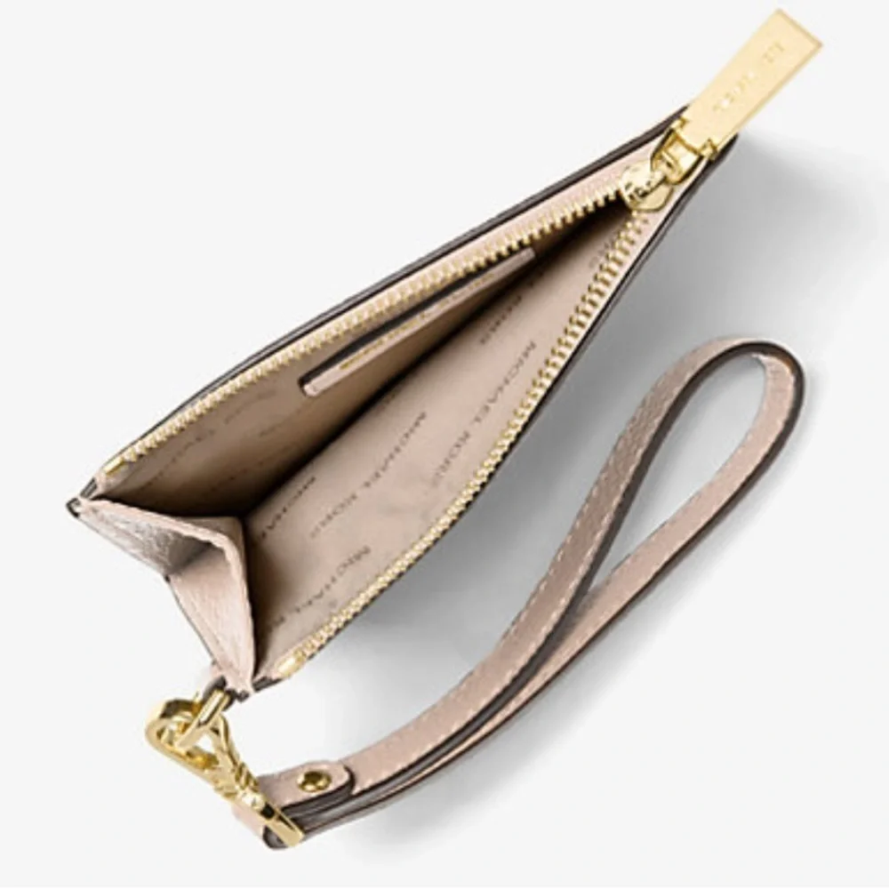 💙 Michael Michael Kors Jet Set, Zip Top, Tan Wallet With Gold Logo 💙